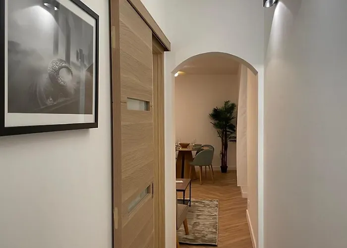 Recently Renovated In Quiet Area In Heart Of Old *